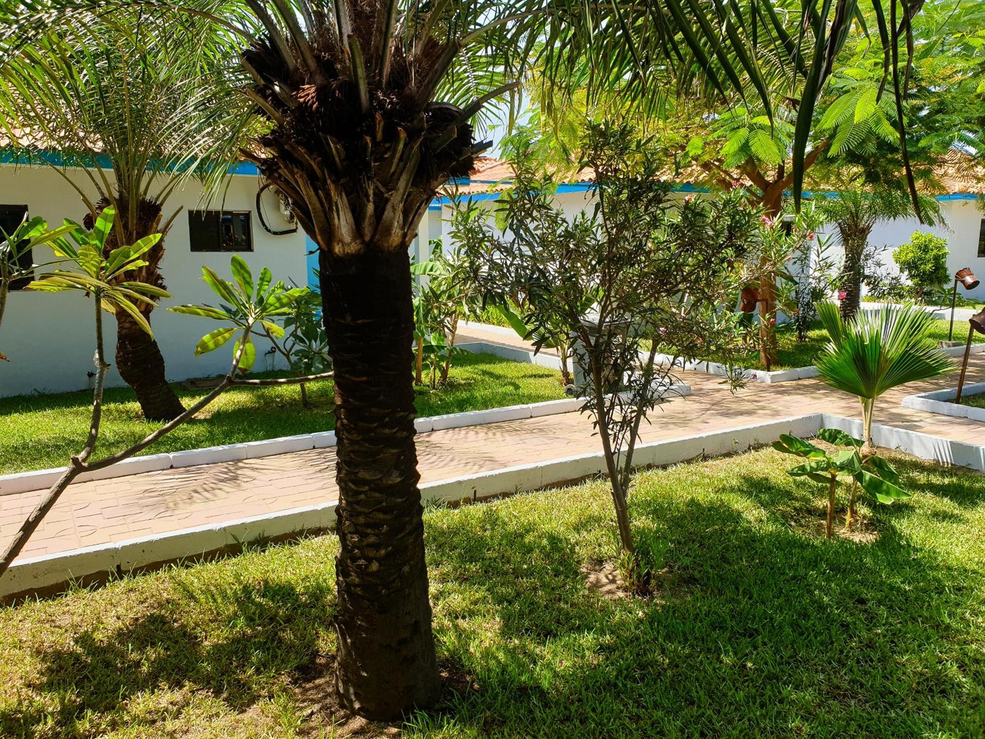 Balafon Beach Resort (Adults Only) Kololi Esterno foto